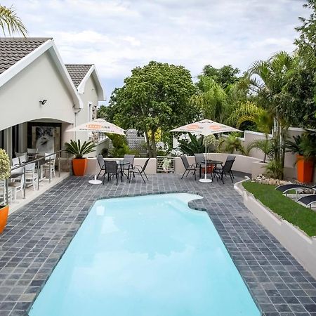 Orange Inn Knysna Esterno foto