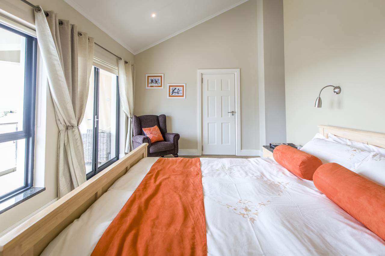 Orange Inn Knysna Esterno foto